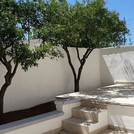 Lucania House *